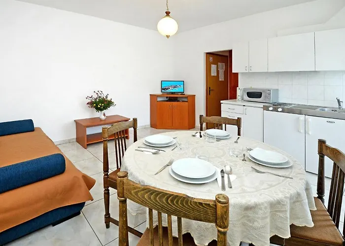 Albina-1 By Interhome Appartement