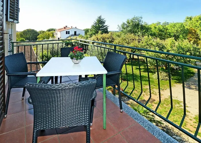 Appartement Albina-1 By Interhome